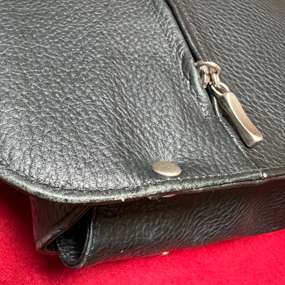 Y2K black leather purse -backpack - Picture 12 of 14